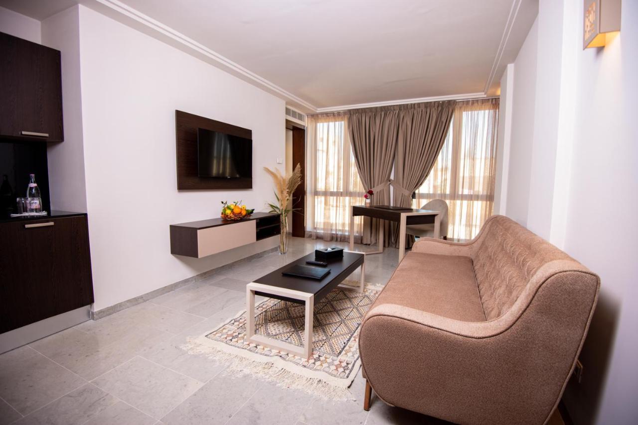 Hotel Lescure Business And Spa Megrine Eksteriør billede