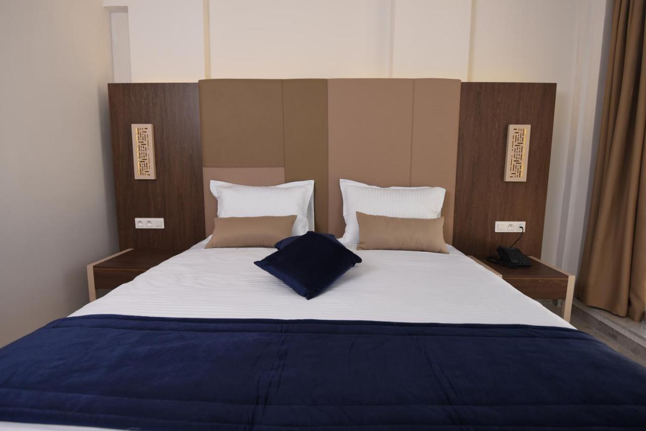 Hotel Lescure Business And Spa Megrine Eksteriør billede